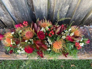 Christmas Table Runner - Inkberry Flowers